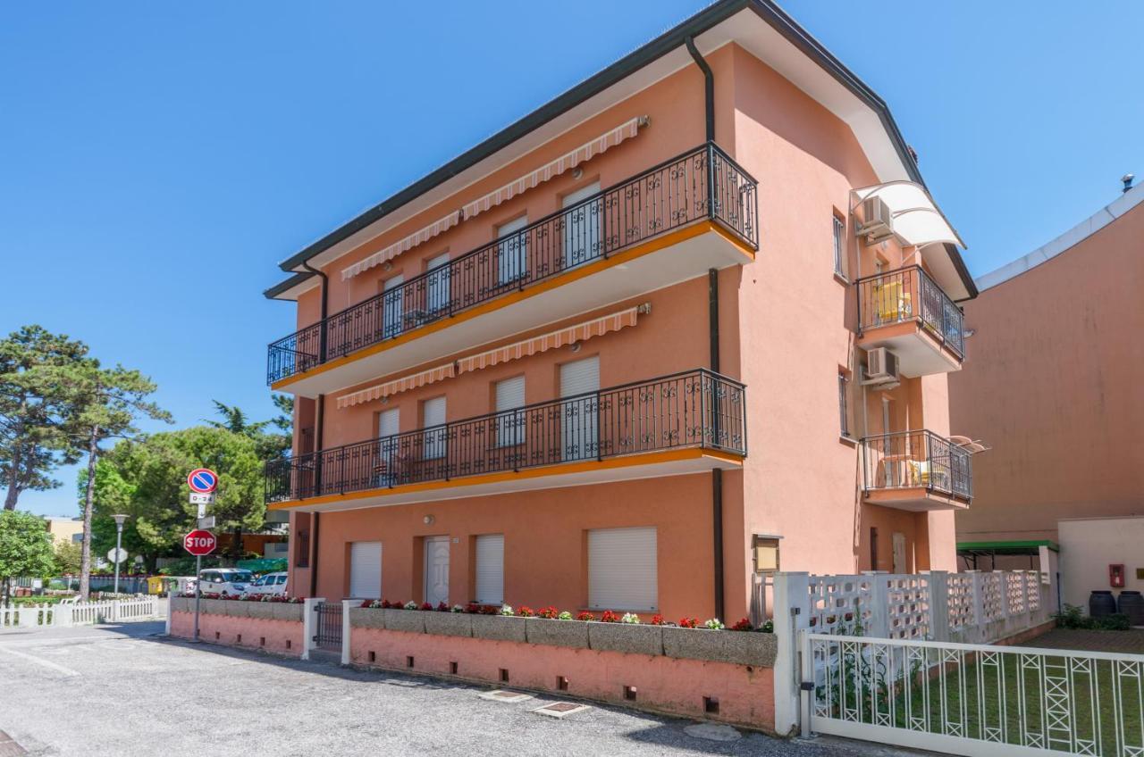 Appartamenti Calligher Bibione Buitenkant foto